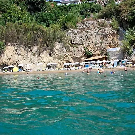 Hotell Lara (adults Only) 3*