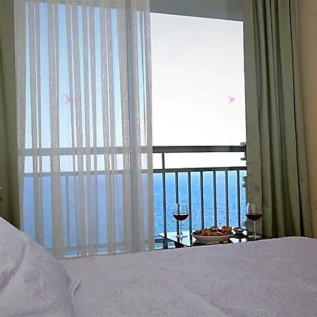 Hotell Lara (adults Only) 3*