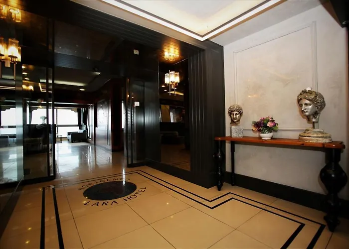 Hotell Lara (adults Only) 3*