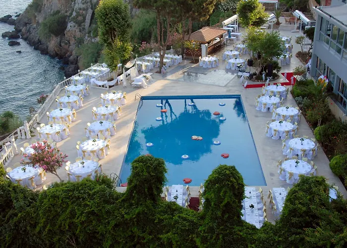 Lara (adults Only) 3*