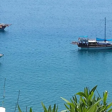 Lara (adults Only) 3*